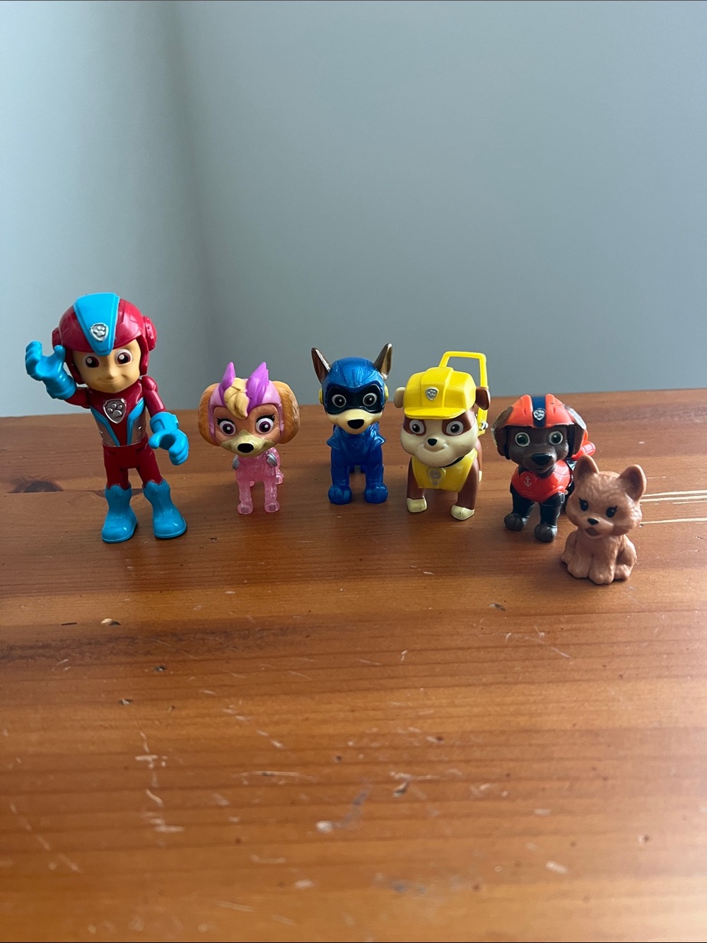 PAW Patrol Adventure Mini Figures Set Lot and Barbie Club Chelsea Camper Dog